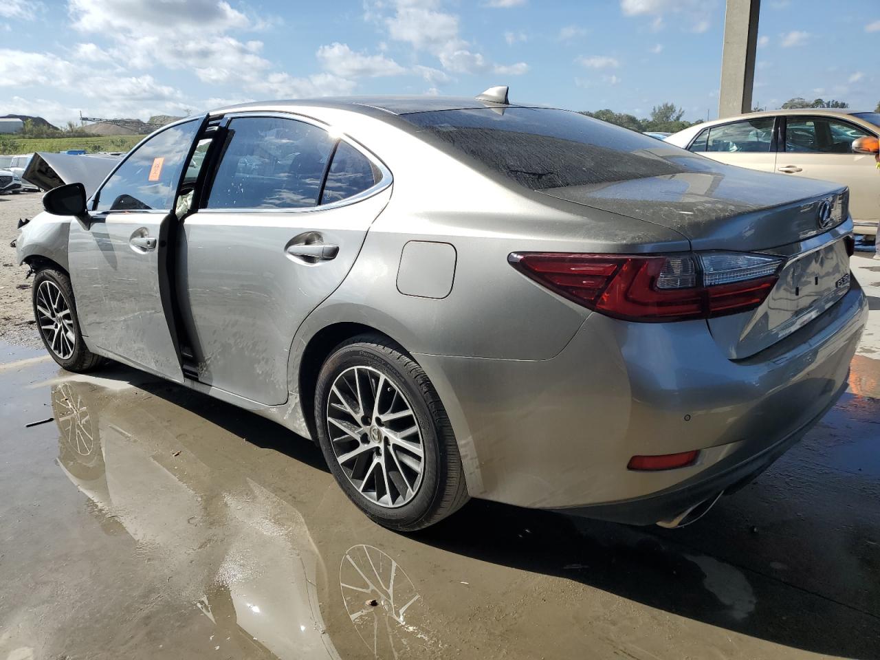 58ABK1GG9JU101788 - 2018 Lexus es 350