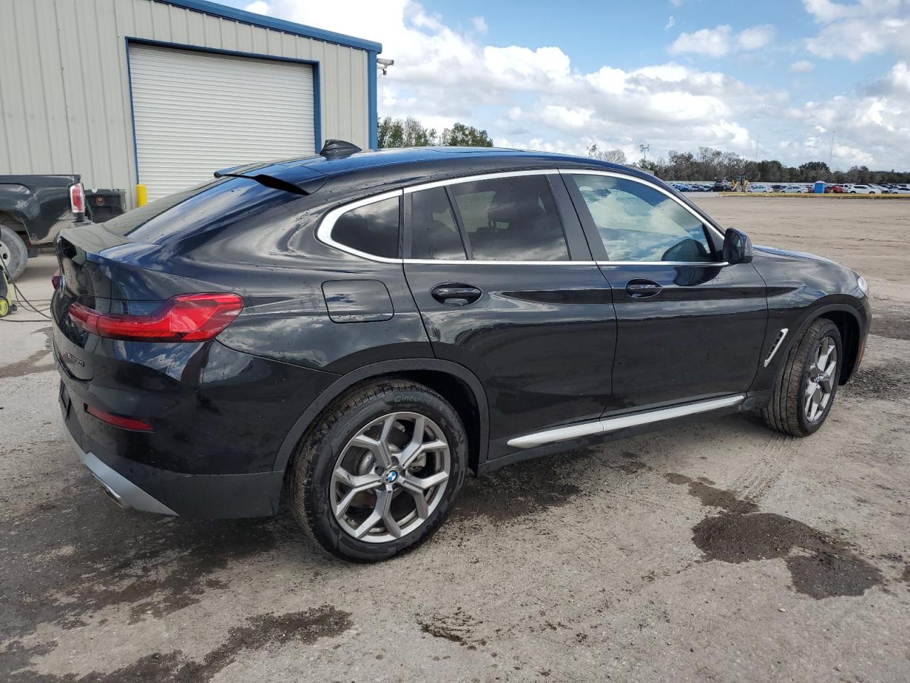 5UX33DT08R9X12108 - 2024 Bmw x4 xdrive3