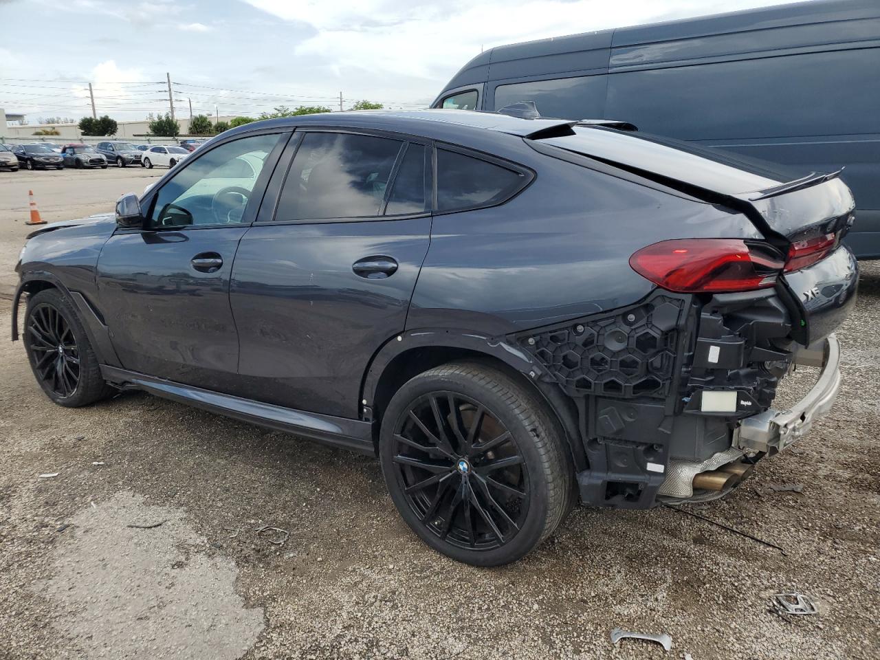 5UXCY8C02M9G37894 - 2021 Bmw x6 m50i