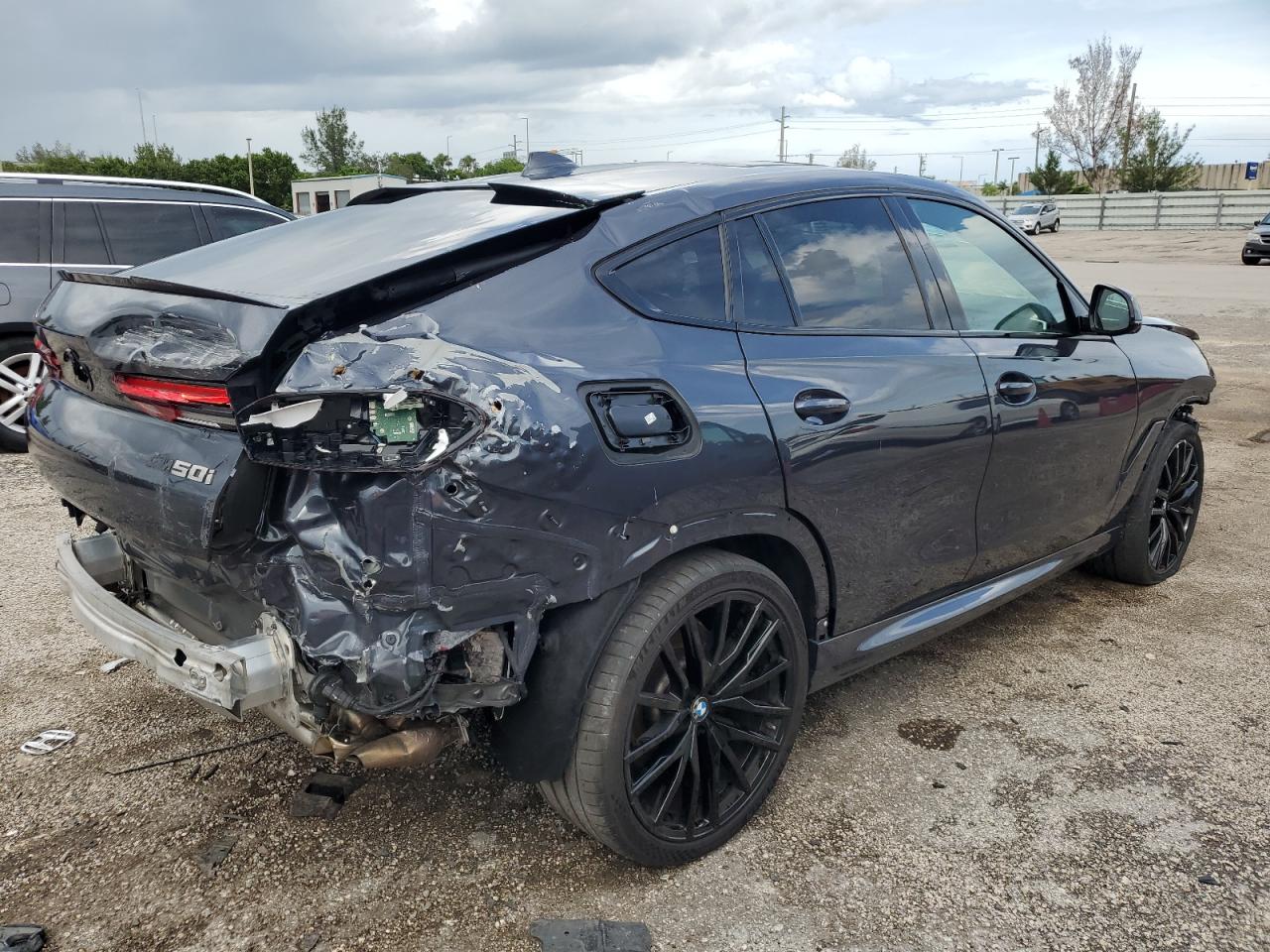 5UXCY8C02M9G37894 - 2021 Bmw x6 m50i