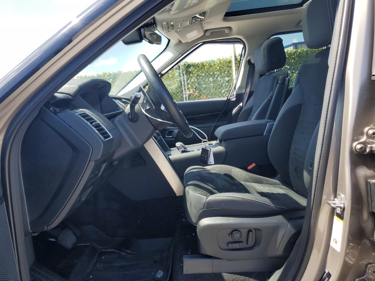 SALRJ2EXXP2465558 - 2023 Land rover discovery